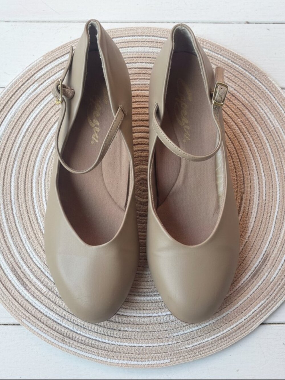Bloch Tan Tap Shoes w/Bloch Techno Tap Plates, EUC